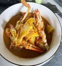 แกงส้มใต้ปูหน่อไม้ดอง