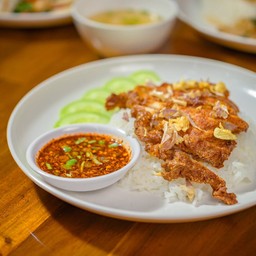 ข้าวหมูทอด