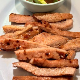 No86 แป้งนมหมู (Grilled Pork Udder)