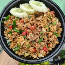 หมูสับคั่วพริกเกลือราดข้าว