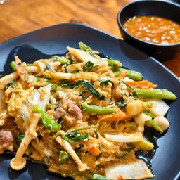 สุกี้หมูแห้ง พร้อมน้ำแสนอร่อย