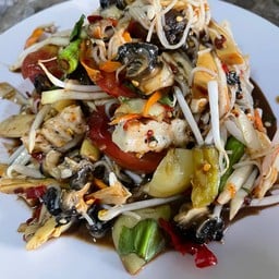 แซ่บ นัว ครัวริมโค้ง