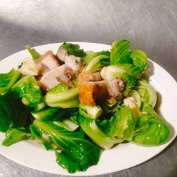 แขนงหมูกรอบ