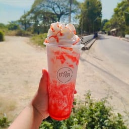 นมสดสตอเบอรี่