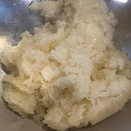 ข้าวเหนียวมูล