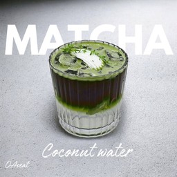Matcha coconut water l มัทฉะน้ำมะพร้าว