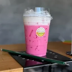 นมชมพู (Pink Milk)