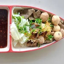 ลวกจิ้มแจ่วนรกแตก - เนื้อ