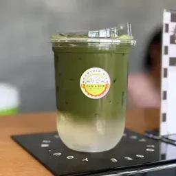 มะพร้าวมัทฉะ