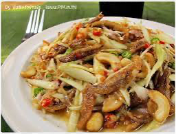 ยำมะม่วงปลากรอบ