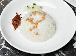 ပဲပြုတ်ထမင်း ဆီဆမ်း ( Chick Pea Rice served with Chic-pea and fried egg )