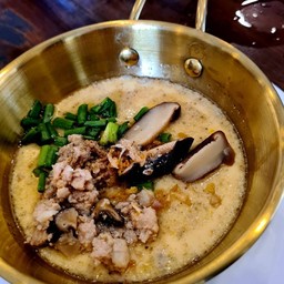 ไข่ตุ๋นทรงเครื่อง