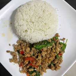 กระเพราหมูอ้วน