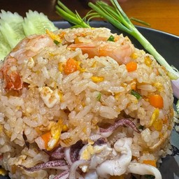 ข้าวผัดทะเลรวมมิตร