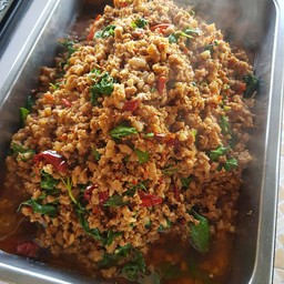 กระเพราหมูสับ