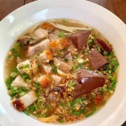 หมูกรอบ อพอลโล เลี่ยงหนองมน ชลบุรี