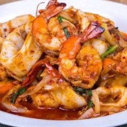 ทะเลผัดพริกเผาราดข้าว