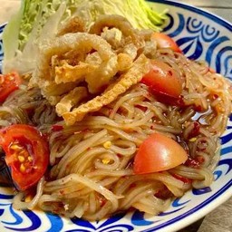 เหลาเส้นเล็กเเคปหมู