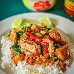 กระเพราขาหมู (เป็นกับข้าว)