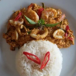 ข้าวไข่ข้นห่อหมกทะเลเดือดจ้า