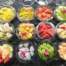 ผลไม้ปอก สดชื่น หมู่บ้านสุดจิตนิเวศน์