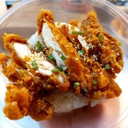 Fryday ข้าวปลาทอด ไก่ทอด