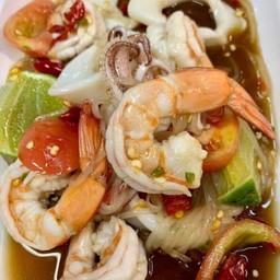 ตำเส้นเล็ก กุ้งสุก ปลาหมึก