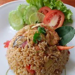 ข้าวผัดต้มยำทะเลรวม