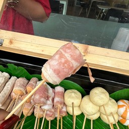 แฮมไก่พันไส้กรอก