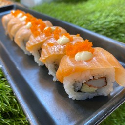 แซลมอนโรล