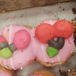 โดนัทหน้า สตอตะมุตะมิ