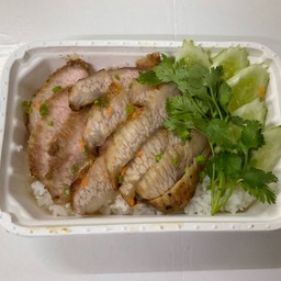 ข้าวหน้าคอหมูย่าง