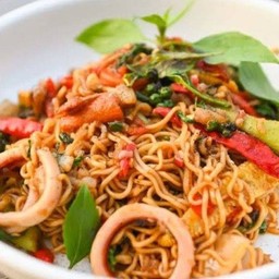 มาม่าผัดขี้เมา