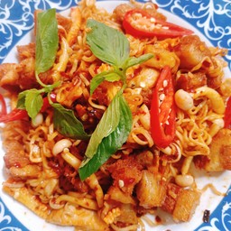 มาม่าพริกเผาหมูกรอบเจ Vegan