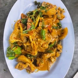 ผัดเผ็ดหมูป่า