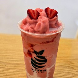 สตรอว์เบอร์รีนมสด