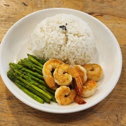 ข้าวหน่อไม้ฝรั่งผัดเนยใส่กุ้ง🦐