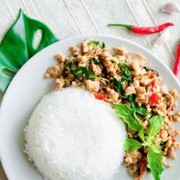 ข้าวกะเพราหมูสับ