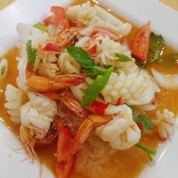 ยําวุ้นเส้นทะเล