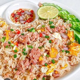 ข้าวผัดแหนม