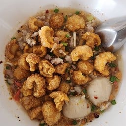 ก๋วยเตี๋ยวโครตกาก