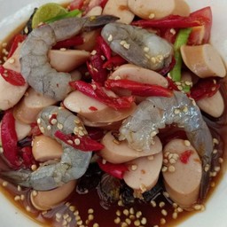 เหลากุ้งสด ใส่ไส้กรอก