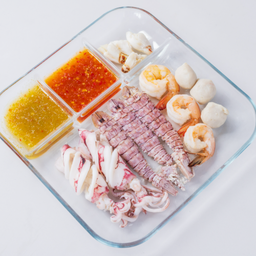 Deli : ทะเลลวกจิ้ม (กุ้ง+หมึก+กั้ง)