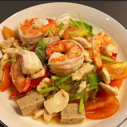 ยำรวมมิตรทะเล