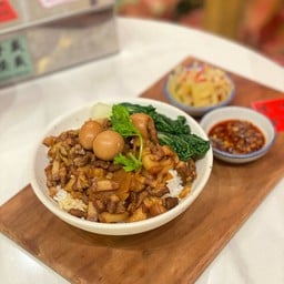 หลูโร่วฝาน (พะโล้หมูสับไต้หวันราดข้าว) (Lu Rou Fan)