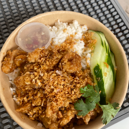 ข้าวหมูกระเทียม (90 กรัม)