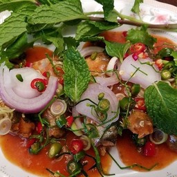 ยำปลากระป๋อง