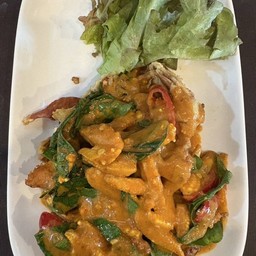 ผัดพริกแกงปูนิ่ม