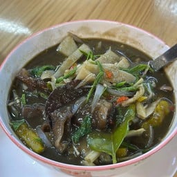 แกงเปอะหน่อไม้มาดาม