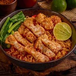 บะหมี่สดหมูกรอบ (ต้มยำ)